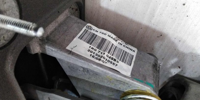 kulisa-mkpp-12i-volkswagen-jetta-vi-art-101112-big-2