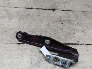 petlia-kapota-pravaia-audi-a6-c5-art-101188