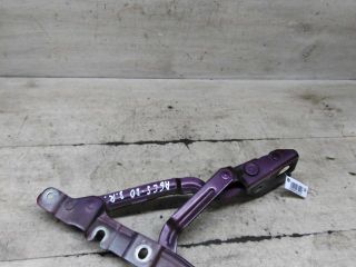 petlia-kryski-bagaznika-pravaia-audi-a6-c5-art-101365