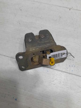 zamok-kryski-bagaznika-volvo-s40-art-101842-big-0