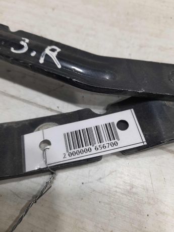 petlia-kryski-bagaznika-pravaia-volvo-s40-art-101879-big-3