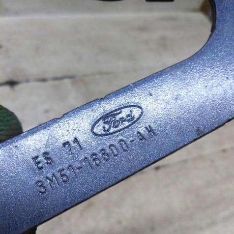 petlia-kapota-pravaia-ford-c-max-dorestailing-art-102665-big-1