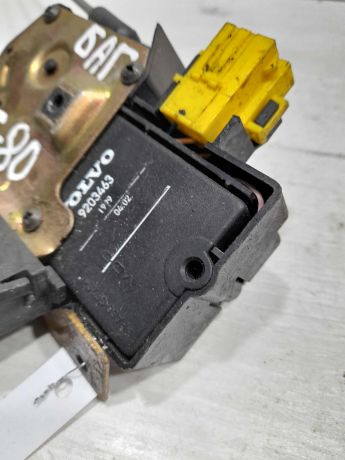 zamok-kryski-bagaznika-volvo-s80-art-102763-big-1