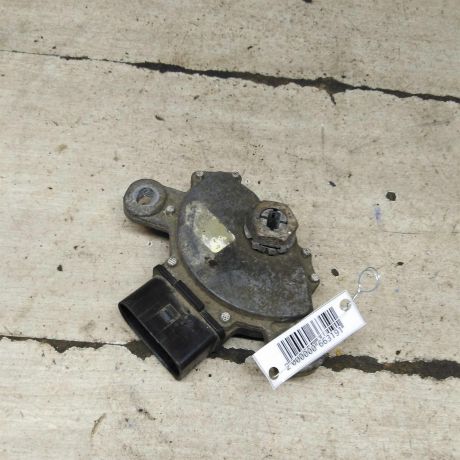 selektor-perekliuceniia-peredac-akpp-volkswagen-jetta-5-art-103850-big-1