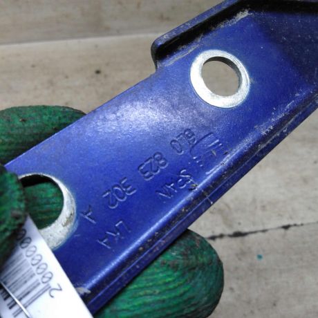 petlia-kapota-pravaia-seat-cordoba-ii-art-104201-big-1