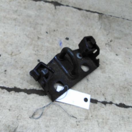 zamok-bagaznika-otvetnaia-cast-peugeot-307-art-104799-big-0