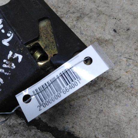 zamok-kryski-bagaznika-audi-a4-b5-art-105394-big-2