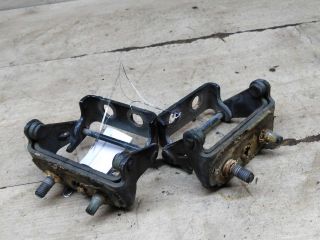 petlia-kryski-bagaznika-ford-maverick-ii-art-105561