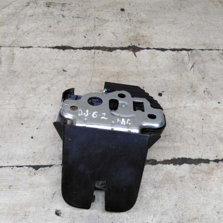 zamok-bagaznika-volkswagen-jetta-vi-art-105609-big-0