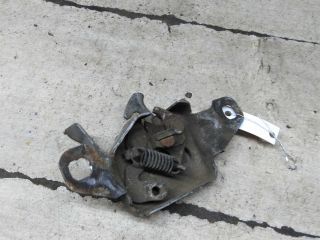 zamok-kapota-renault-logan-i-art-105750