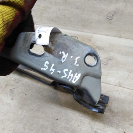 petlia-kryski-bagaznika-pravaia-audi-100-c4-art-105814-big-1