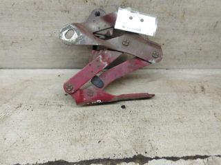 petlia-kapota-levaia-volkswagen-sharan-dorestailing-art-105884