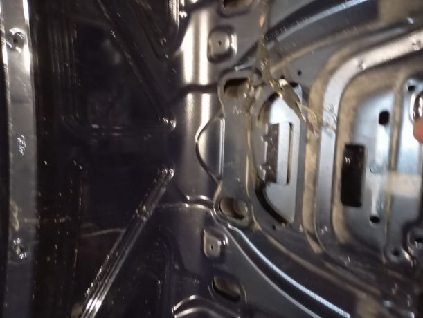 kryska-bagaznika-dveri-bagaznika-ford-focus-2-art-106024-big-1