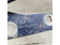 petlia-kryski-bagaznika-ford-focus-2-levaia-art-106425-small-3