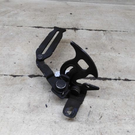 zamok-kapota-audi-100-c4-art-106544-big-1