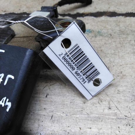 zamok-kryski-bagaznika-volkswagen-passat-b5-sedan-art-107083-big-1