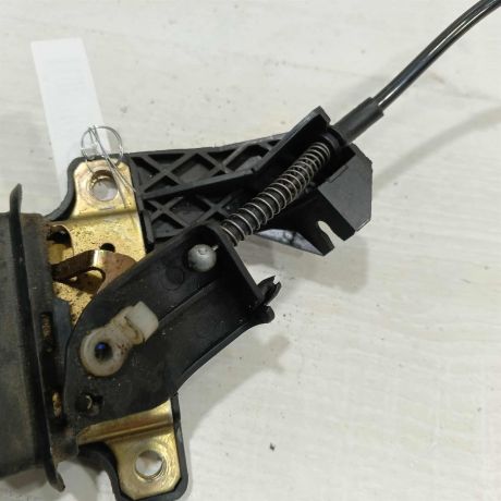 zamok-kryski-bagaznika-audi-a4-b6-art-107218-big-5