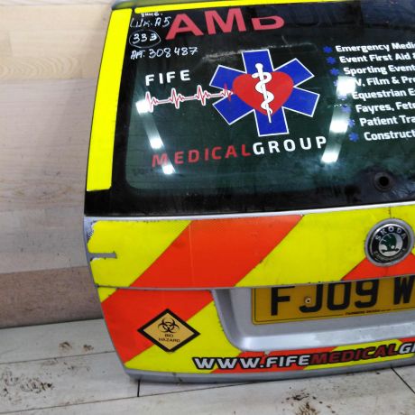 kryska-bagaznika-skoda-octavia-a5-universal-defekty-universal-art-107291-big-5