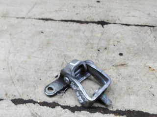 petlia-kryski-bagaznika-skoda-octavia-a5-levaia-universal-art-107293