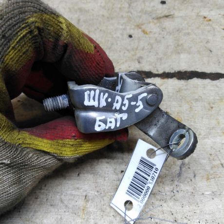 petlia-kryski-bagaznika-skoda-octavia-a5-pravaia-universal-art-107341-big-0