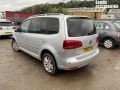 kryska-bagaznika-volkswagen-touran-i-restailing-2-art-107455-small-7