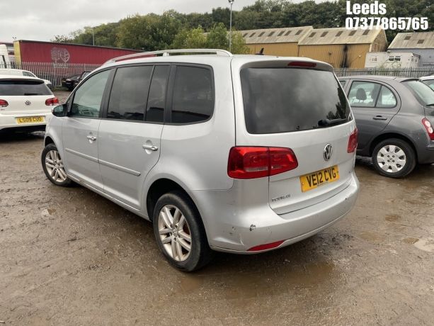 kryska-bagaznika-volkswagen-touran-i-restailing-2-art-107455-big-7