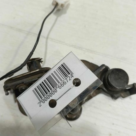 zamok-kryski-bagaznika-otvetnaia-cast-hyundai-sonata-4-ef-art-107487-big-3