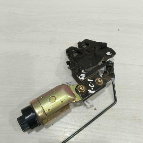 zamok-kryski-bagaznika-hyundai-sonata-4-ef-art-107492-big-1