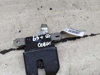 zamok-kryski-bagaznika-sedan-volkswagen-passat-b5-gp-art-107864