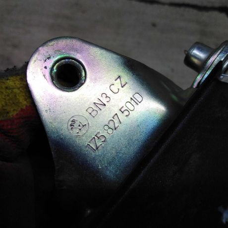 zamok-bagaznika-skoda-octavia-a5-restailing-art-108182-big-3