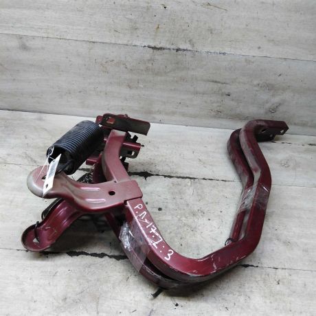 petlia-kryski-bagaznika-renault-logan-i-dve-stuki-art-108268-big-0