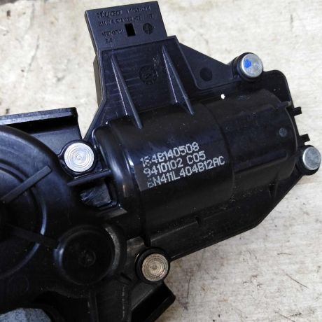 zamok-kryski-bagaznika-skoba-ford-focus-2-kabriolet-art-108273-big-2