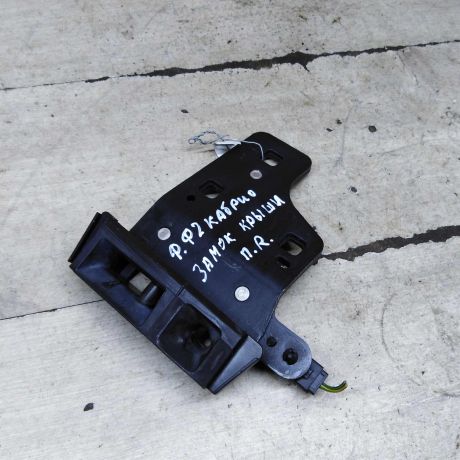 zamok-krysi-perednii-pravyi-ford-focus-2-kabriolet-art-108360-big-0