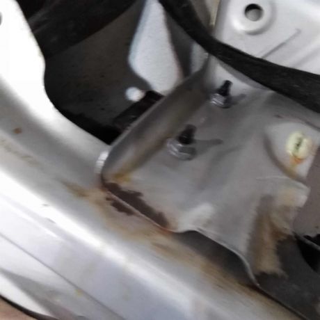 kryska-bagaznika-renault-sandero-i-art-108554-big-2