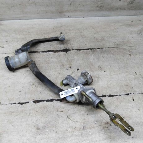 glavnyi-tormoznoi-cilindr-nissan-almera-classic-art-109312-big-0