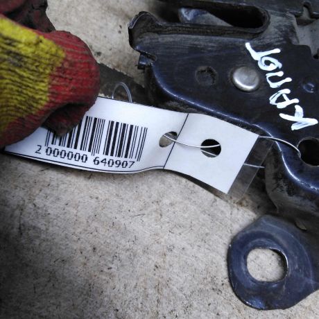 zamok-kapota-nissan-tiida-i-art-109888-big-1