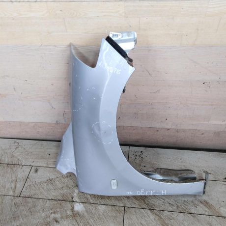 krylo-perednee-pravoe-nissan-tiida-i-defekty-art-109903-big-0