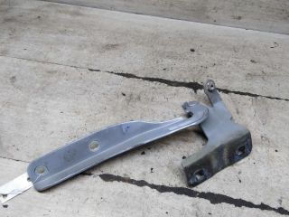 petlia-kapota-pravaia-nissan-tiida-i-defekt-art-110081