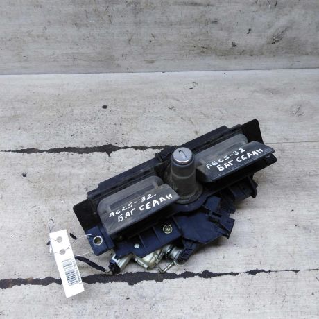 zamok-bagaznika-sedan-audi-a6-c5-knopka-art-110160-big-2