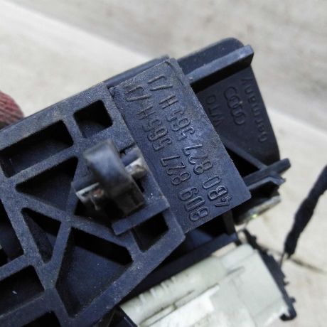 zamok-bagaznika-sedan-audi-a6-c5-knopka-art-110160-big-4