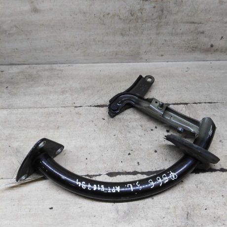 petlia-kryski-bagaznika-levaia-volkswagen-passat-b6-art-110529-big-0