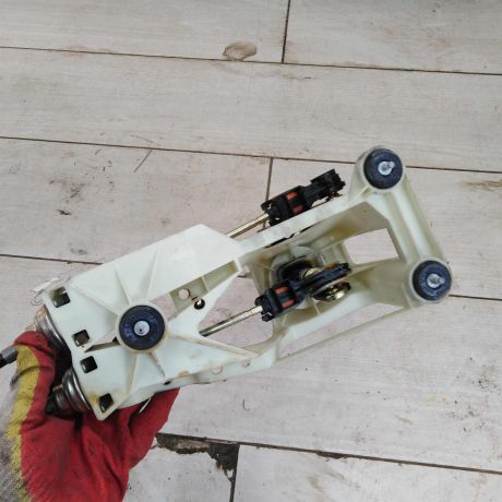 kulisa-mkpp-s-trosami-mercedes-a-klass-i-w168-restailing-art-110709-big-3