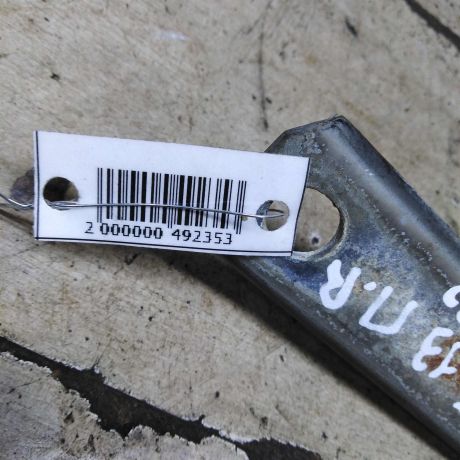 petlia-kapota-pravaia-audi-a4-b5-dorestailing-art-111170-big-1