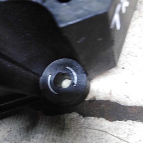 perekliucatel-akpp-selektor-toyota-rav4-iv-xa40-art-111351-big-3