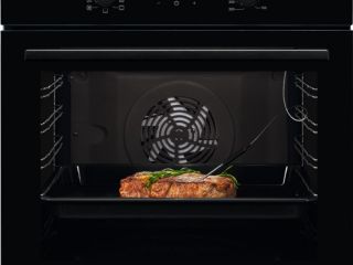 vstraivaemyi-duxovoi-skaf-electrolux-eoe5c71z