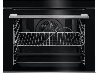 vstraivaemaia-elektriceskaia-duxovka-aeg-bsk788380m