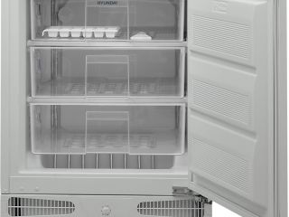 vstraivaemyi-morozilnik-hyundai-hbf-0810
