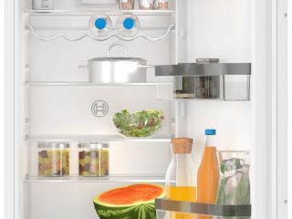 vstraivaemyi-odnokamernyi-xolodilnik-bosch-kil82vfe0