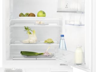 vstraivaemyi-electrolux-lxb2ae82s