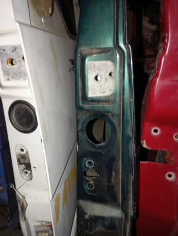 dver-peredniaia-volkswagen-transporter-t4-rest-art-16357-big-4